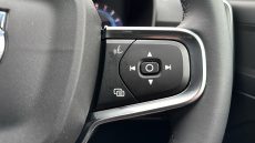 Volvo XC40 2.0 B4P Plus Dark 5dr Auto Petrol Estate